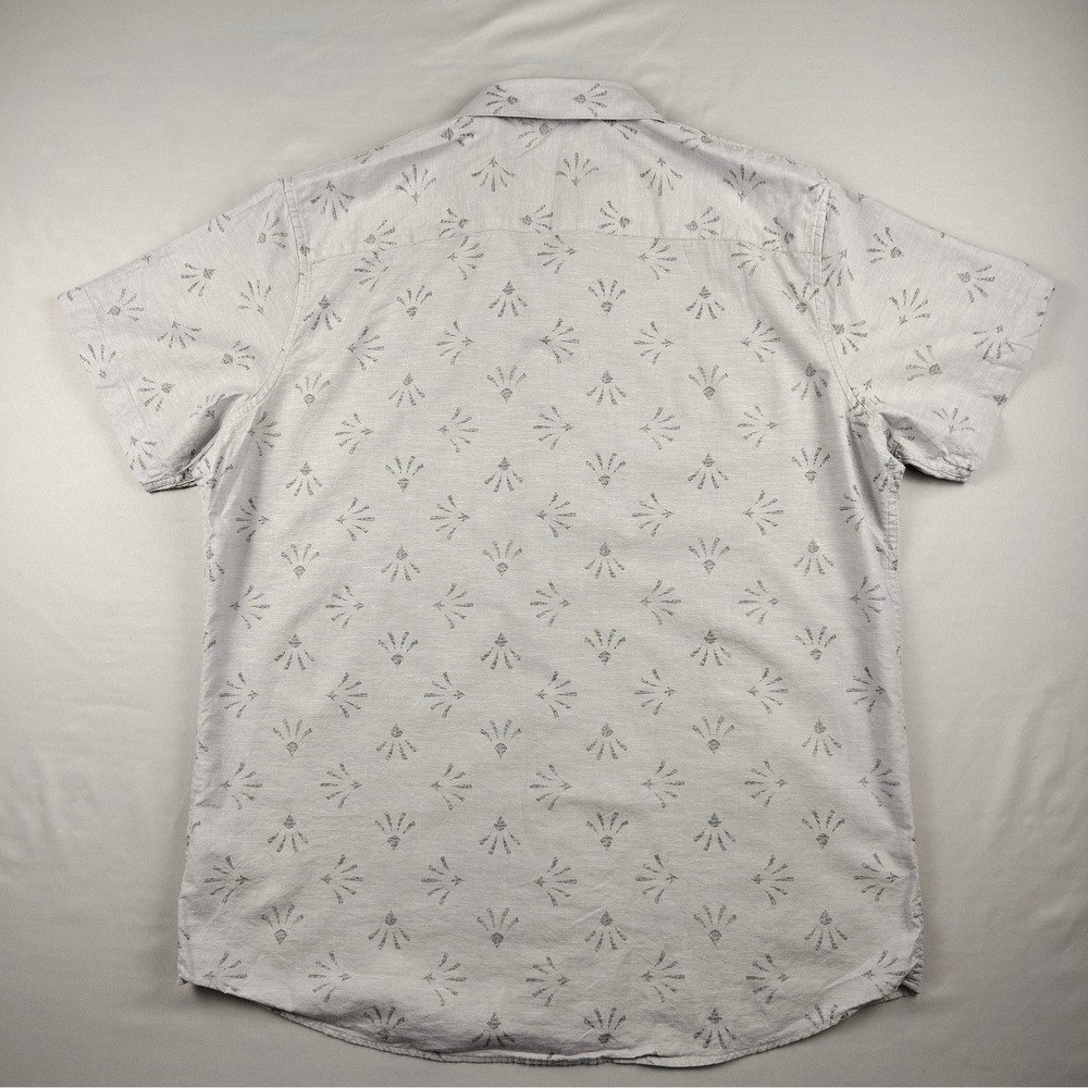 Travis Matthew Button Down Shirt Mens XL Short Sleeve Gray Collared Patterned - Picture 15 of 16